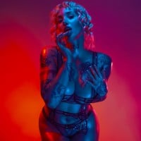 Порнозвезда Kitty Quinn